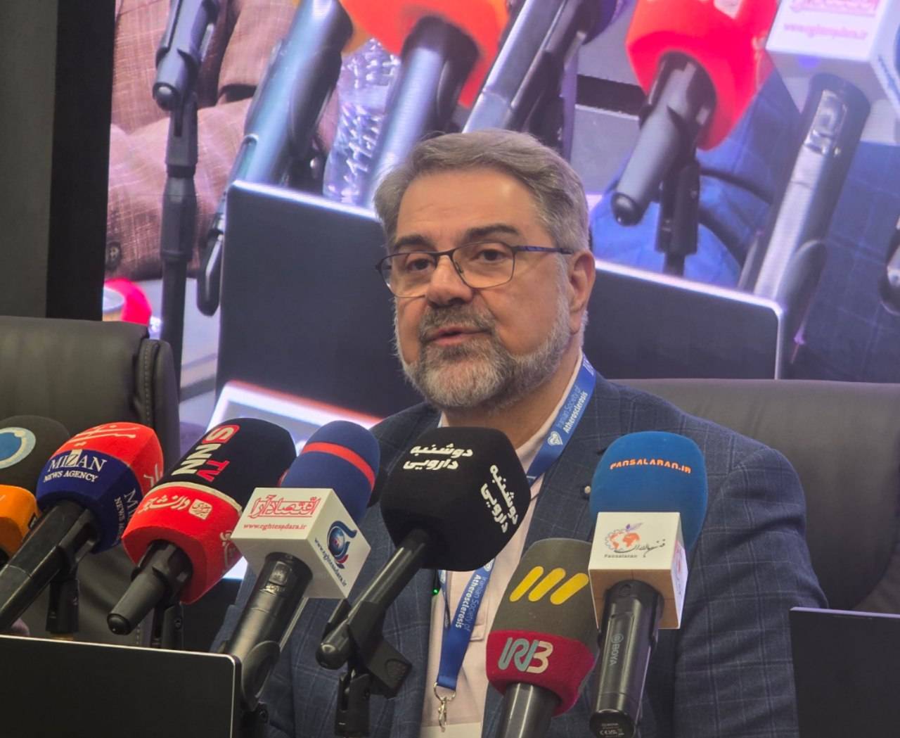 قاسمی: قیمت دارو از نقطه تعادل خارج شده است