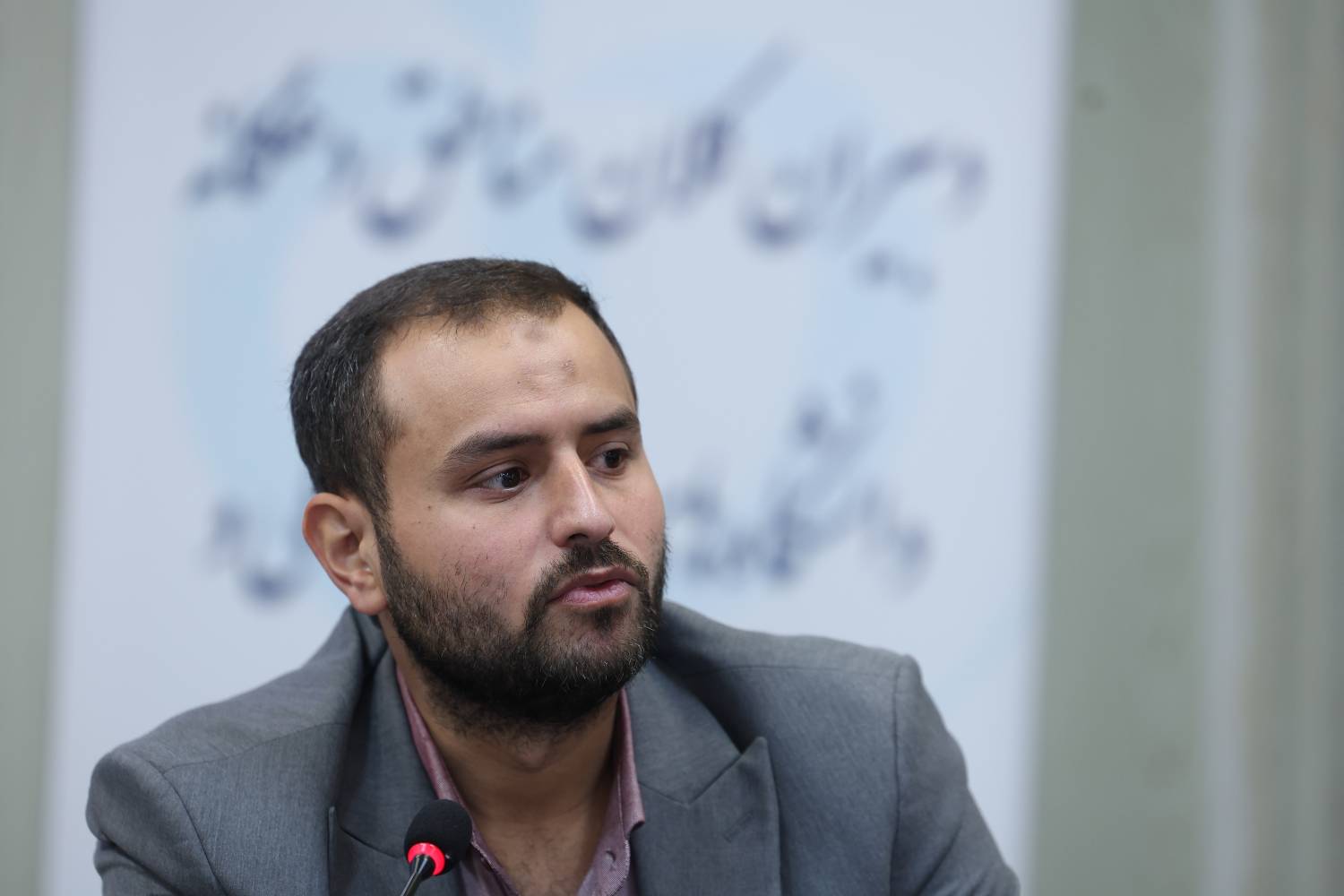 سازمان غذا و دارو چارچوب صدور مجوز فعالیت فروش برخط داروخانه‌ها در دوره گذار را اعلام کرد