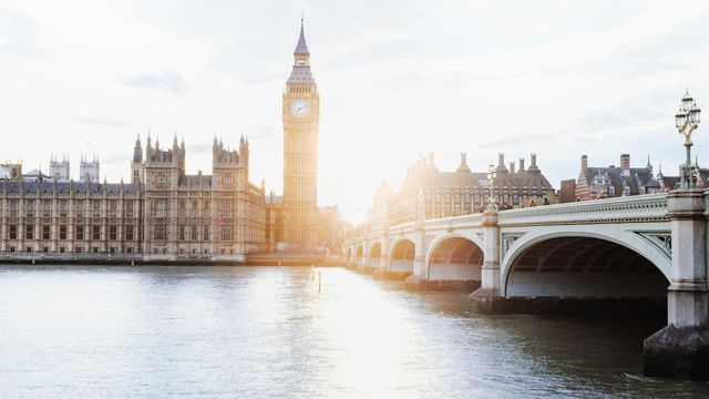 درخواست نمایندگان بریتانیا از NAO برای بررسی تأثیر توافق دارویی با آمریکا بر NHS