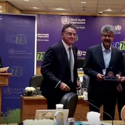 سازمان جهانی بهداشت از پزشک ایرانی برای کنترل سرطان تقدیر کرد