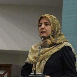 گزارش هم‌اندیشی سلامت: هوش مصنوعی هنوز جایگزین پژوهشگر انسانی در مرورهای نظام‌مند نشده است